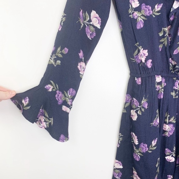 American Eagle Outfitters Navy Floral Romper boho Y2K - Picture 4 of 8